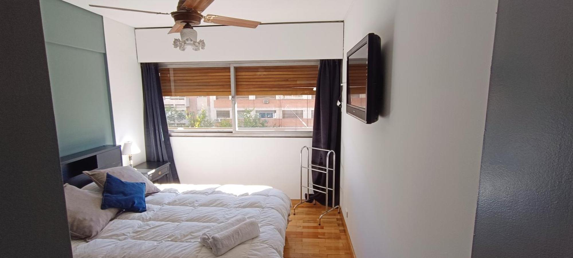 Departamento En Peatonal, Centro De Mendoza!! * Mendoza